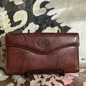 Button women’s leather wallet brown
